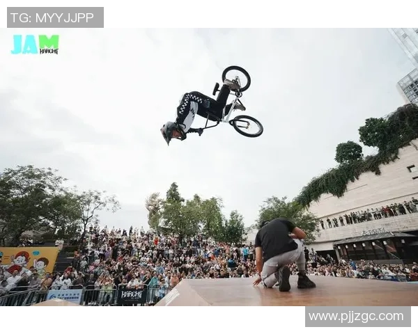 北京极限运动队在世界滑板锦标赛中的耐力表现与技术分析