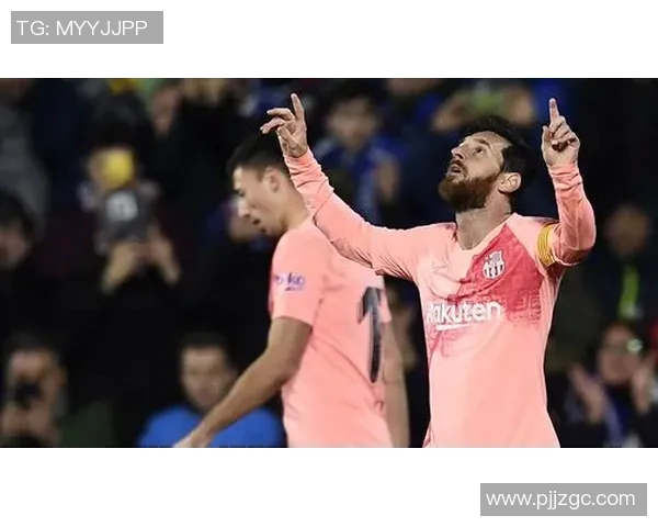 顶级足球明星停球技巧解析与精彩瞬间回顾